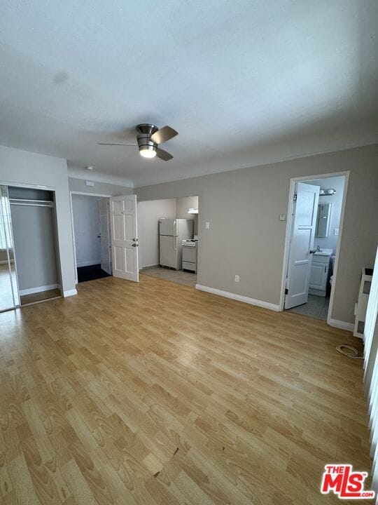 Building Photo - 265 S Manhattan Pl