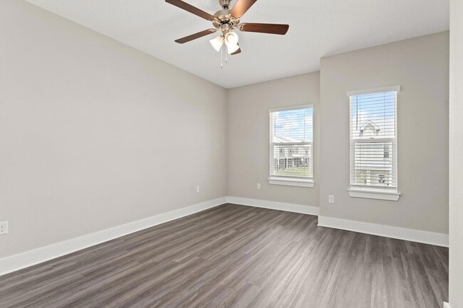 Building Photo - 259 N Sand Palm Rd