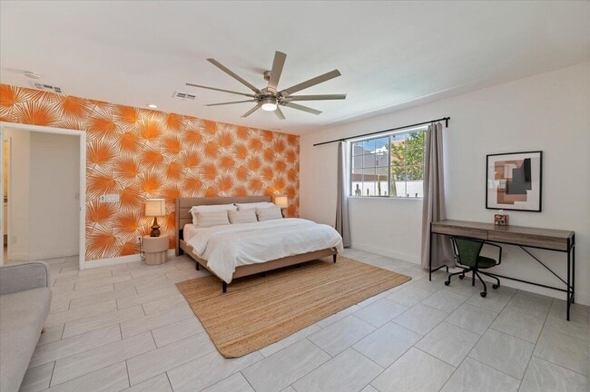 Building Photo - 53245 Avenida Martinez