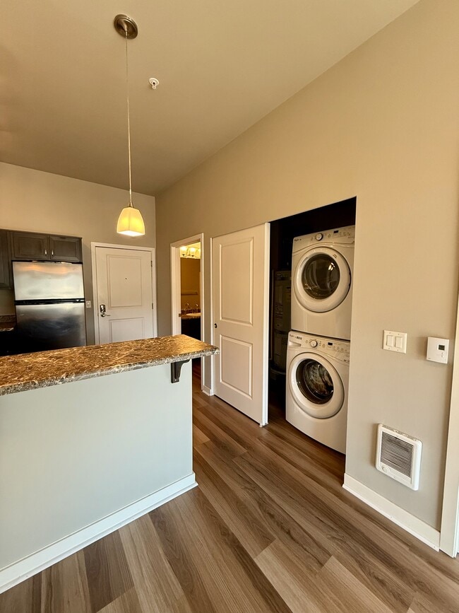 Building Photo - The Sandpiper