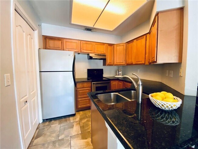 Building Photo - 6000-10 Shepherd Mountain Cove