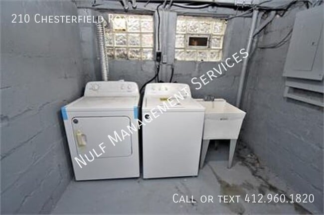 Building Photo - 210 Chesterfield Rd