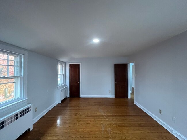 Building Photo - 1814 Napfle Ave