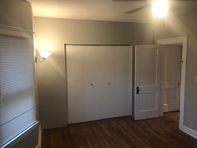Building Photo - 1482 Lakewood Ave