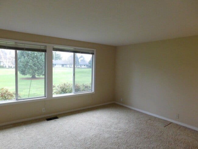 Building Photo - 3Bd/2Ba Single Story Home-For viewing!