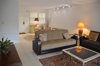 Building Photo - 461 Ives Dairy Rd