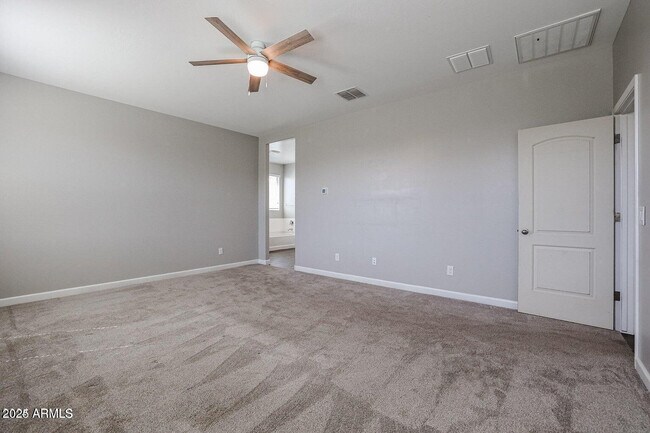 Building Photo - 30203 W Fairmount Ave