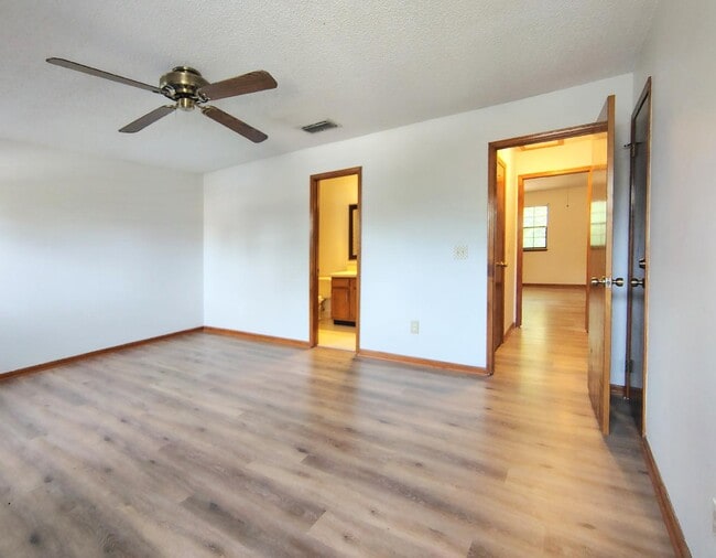 Building Photo - 3110 Paddle Creek Dr