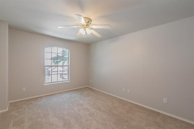 Building Photo - 2668 Redcedar Dr