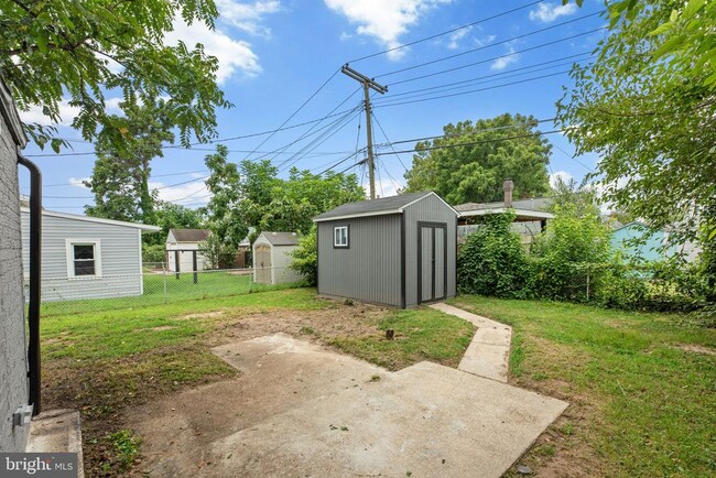 Building Photo - 3406 Louth Rd