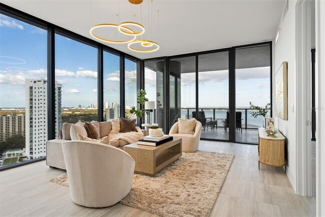 Building Photo - 3015 S Ysabella Ave