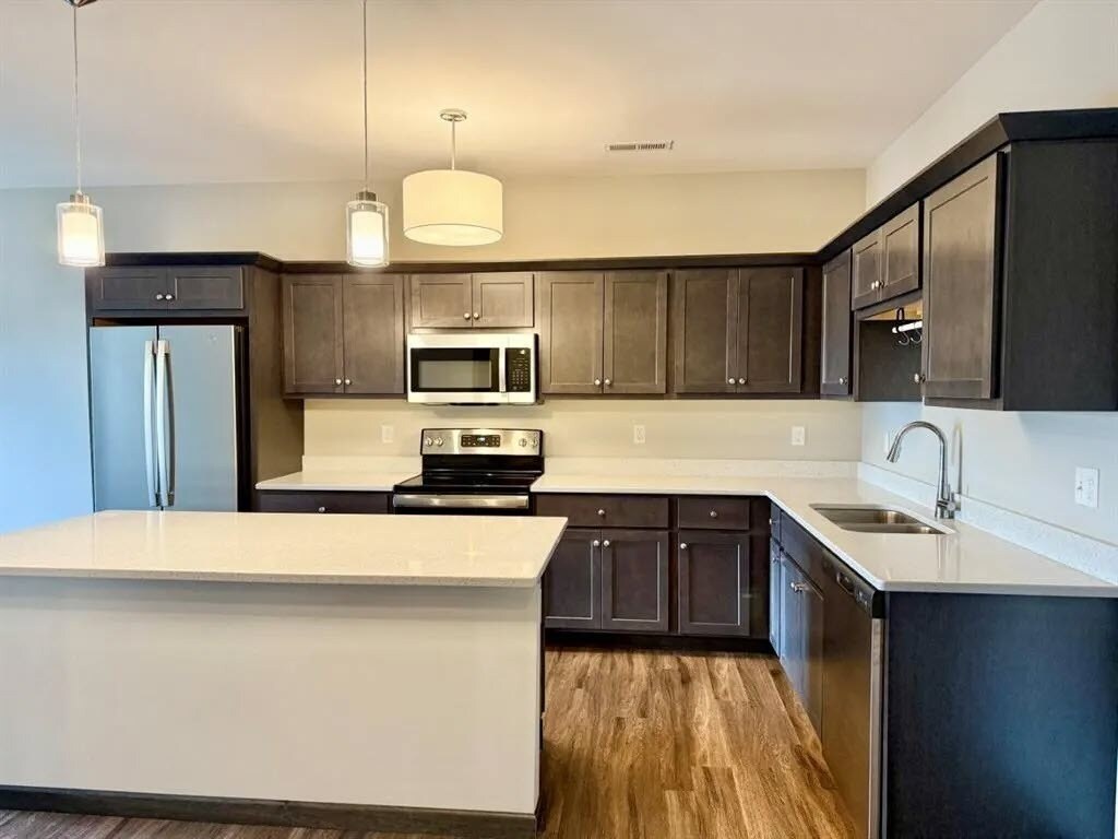 Building Photo - 2871 Spring Rose Cir