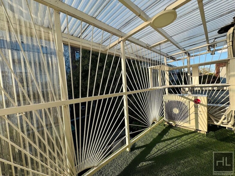 Building Photo - 289A Cooper St