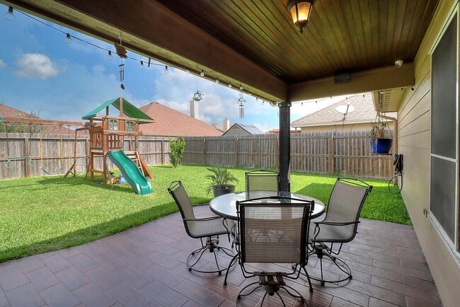 Building Photo - 3813 Kangaroo Ct