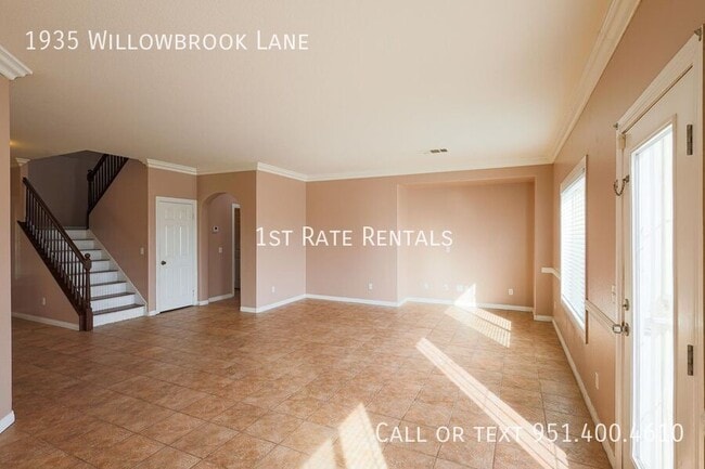 Building Photo - 1935 Willowbrook Ln