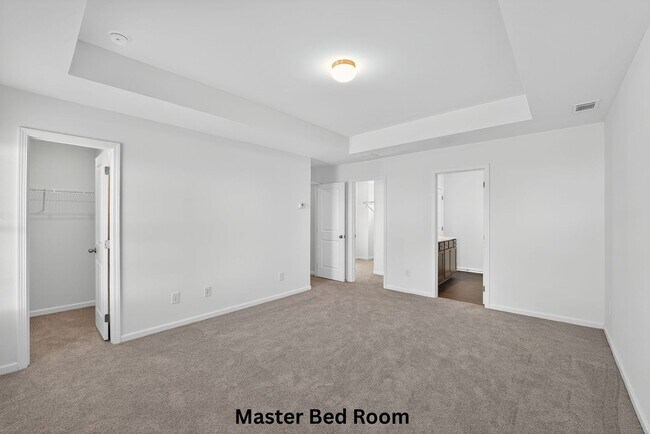 Building Photo - 233 Bloomfield Cir