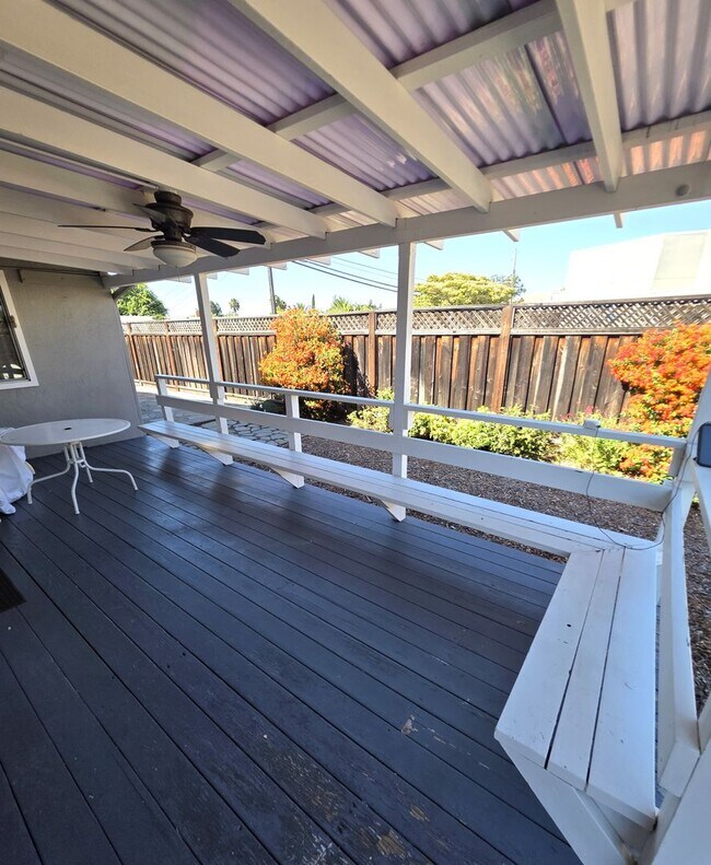 Building Photo - Delightful Single Story 2/2 with Expanded Bath and Beautiful Gardens