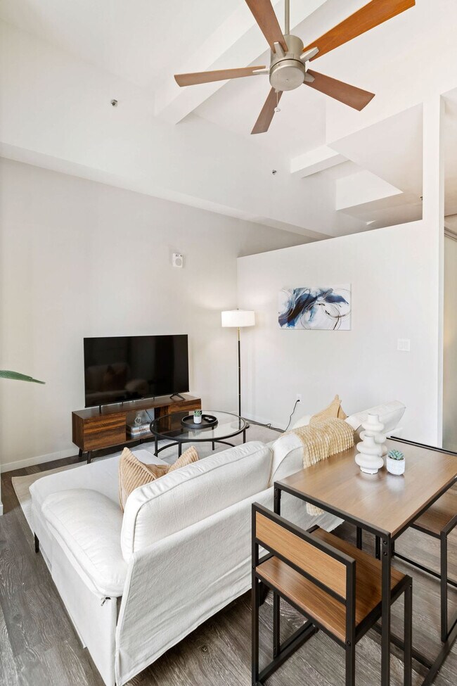 Building Photo - 309 Vine St