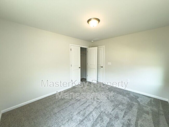Building Photo - 196 Abbots Ml Dr