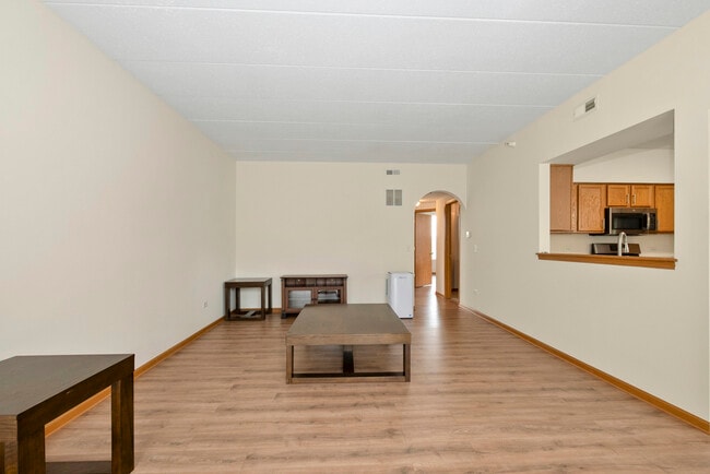 Building Photo - 16641 Liberty Cir