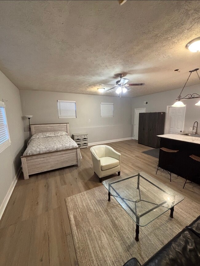 Building Photo - 1245 Whitney Pl