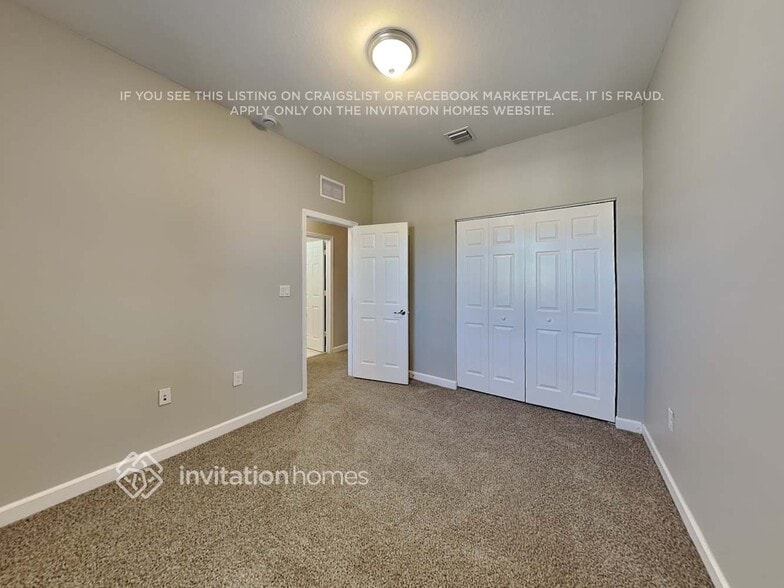 Building Photo - 25316 SW 116th Ave