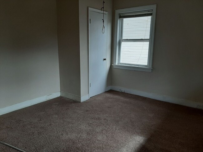 Building Photo - 702 Northside Ave