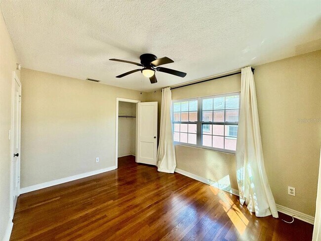 Building Photo - 301 N Madison Ave