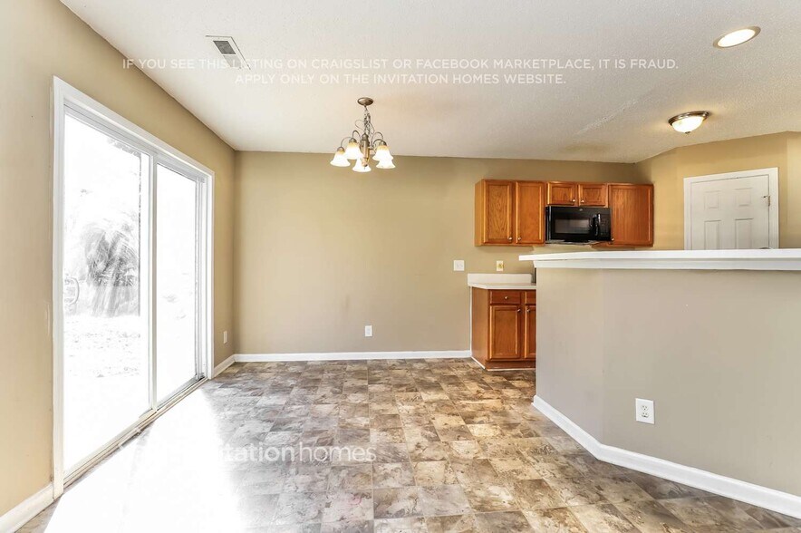 Building Photo - 4814 Chapel Ridge Dr