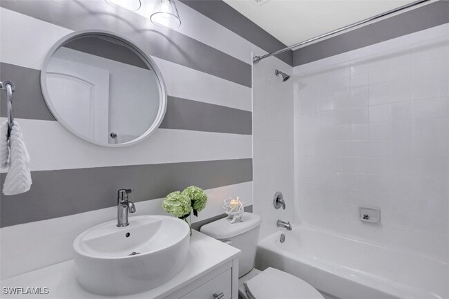 Building Photo - 9465 Ivy Brook Run