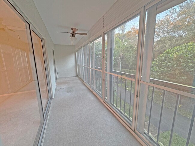 Building Photo - 7281 Amberly Ln