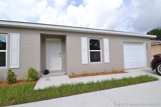 Building Photo - 2266 SW Cameo Blvd