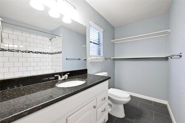 Building Photo - 8730 Birmingham Dr