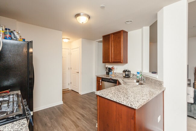 Building Photo - 1437 Crimson Ln