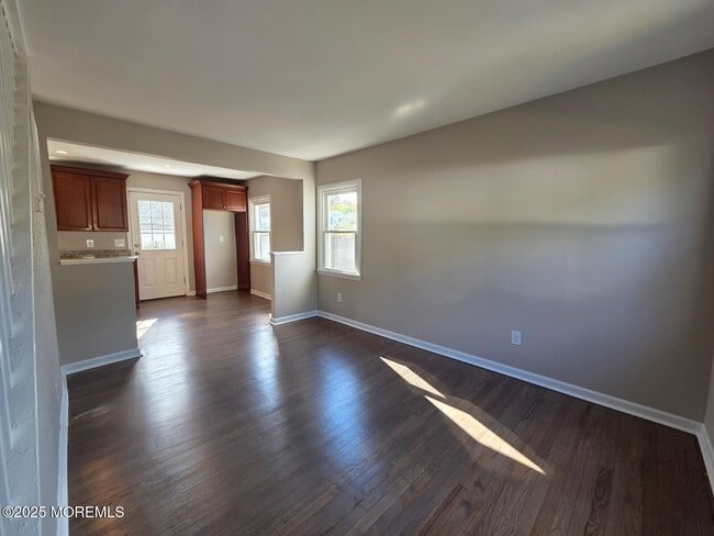 Building Photo - 6 Trumen Pl