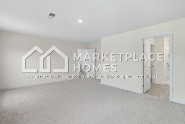 Building Photo - 4151 Hines Ln NE