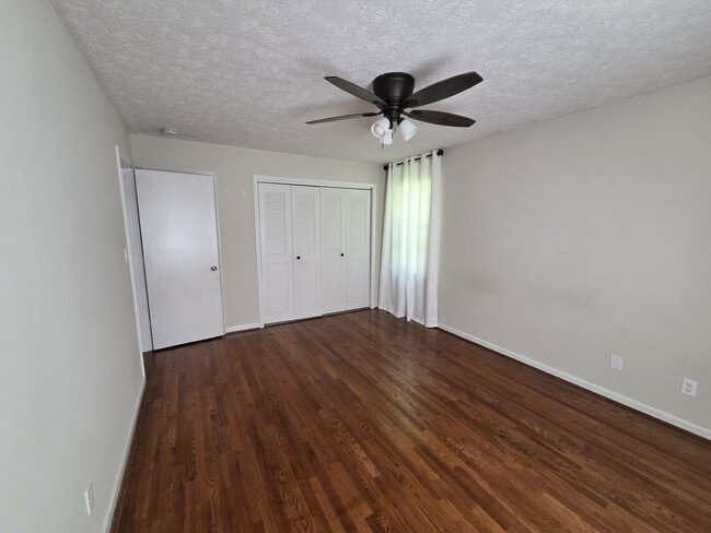 Building Photo - College Park Subdivision - 4-5 BR Single Family Home