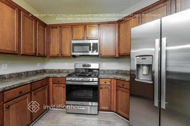 Building Photo - 2660 Freemont St