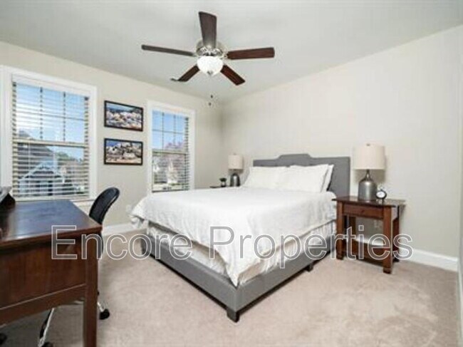 Building Photo - 301 Marshcroft Way
