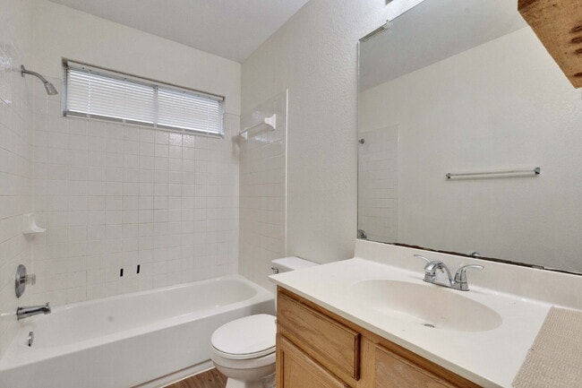 Building Photo - Move In Special- $250 off 1st Full Months ...