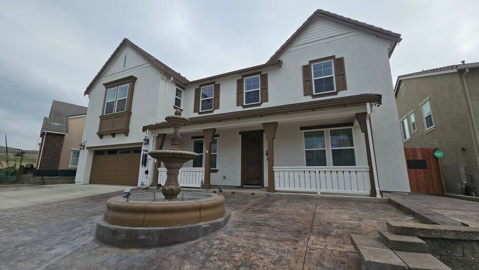 Primary Photo - 6 Farentino Ct