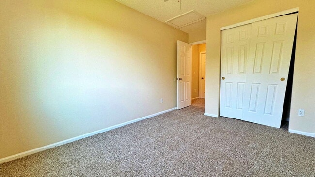 Building Photo - Fantastic Updated 3 Bed 3 Bath in Cherry Creek Schools Great Backyard 2 Car Garage