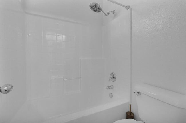 Building Photo - 1423 Caminito Garibay