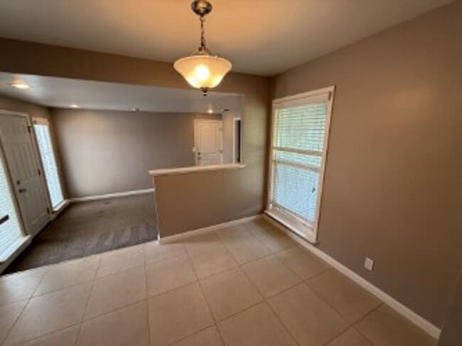 Building Photo - Single level 3 bedroom, 2 bath Home in the Cambrian Park Neighborhood. Great Schools. Close to Lo...