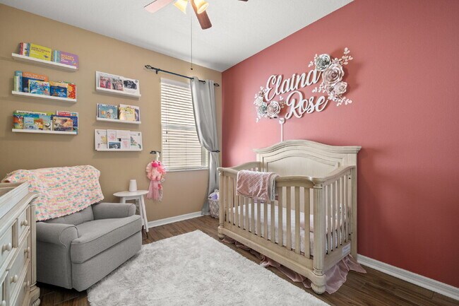 Building Photo - Beautiful Home For Rent in Brandon!