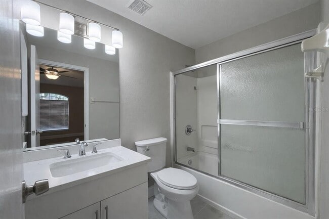 Building Photo - 14639 Par Club Cir