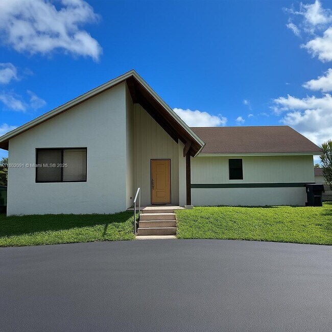 Building Photo - 13549 SW 285th Terrace