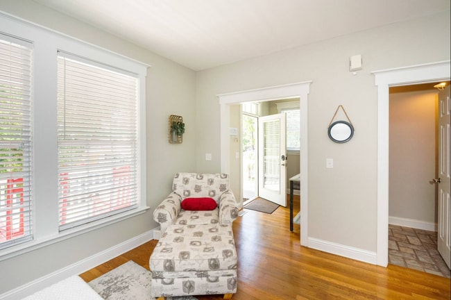 Building Photo - Buck/Brickner Beach House