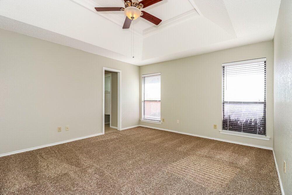 Building Photo - 7933 Clear Brook Cir