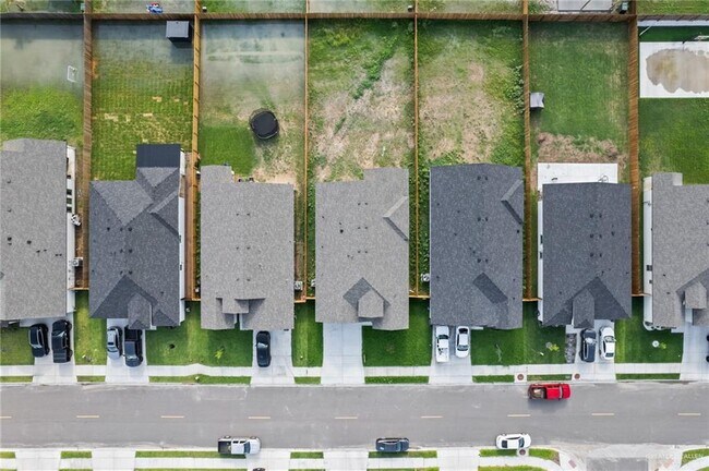 Building Photo - 33 S Markland Ave